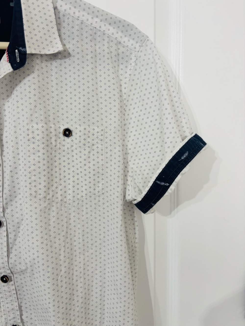 7 Diamonds White Short-Sleeve Button-Down Shirt with Micro Dot Print - Picture 5 of 9